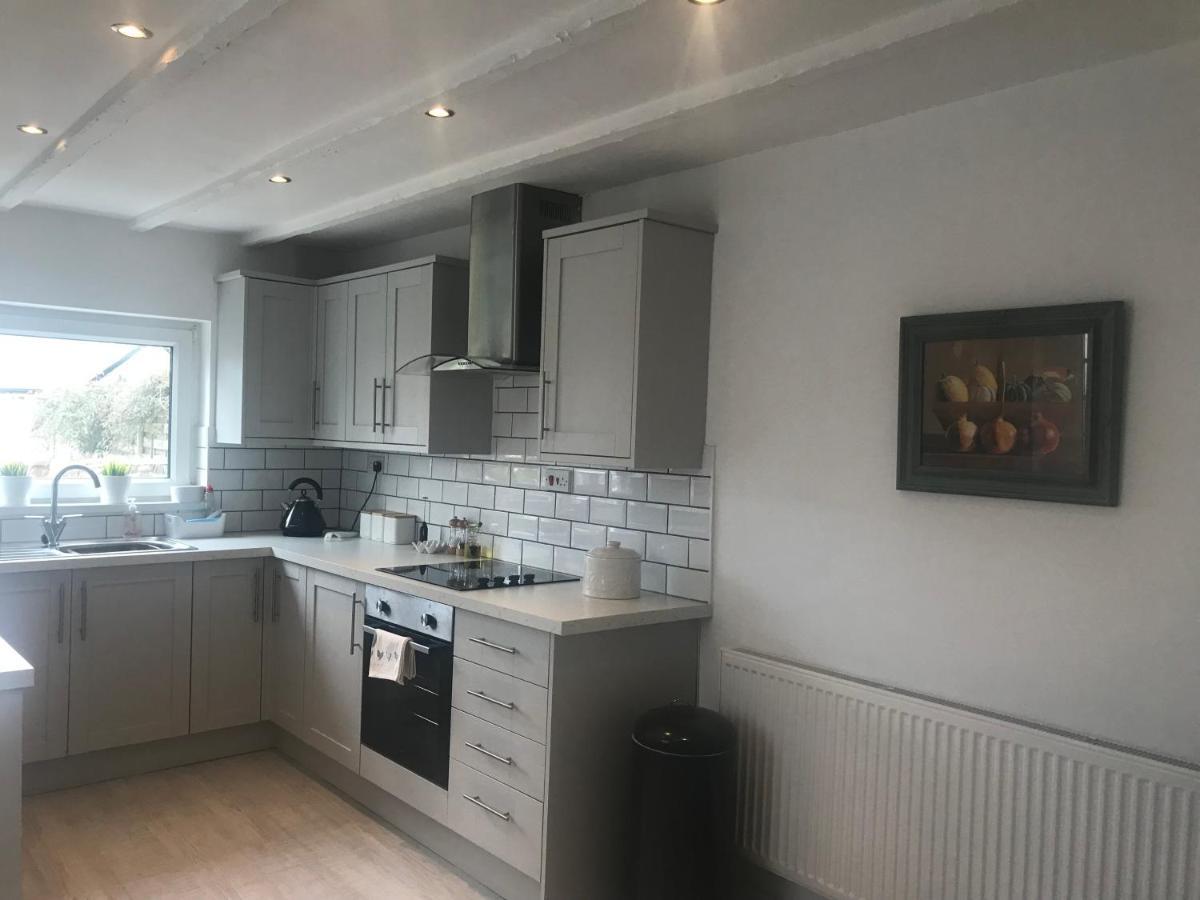 Starbuck Cottage Rudry Esterno foto
